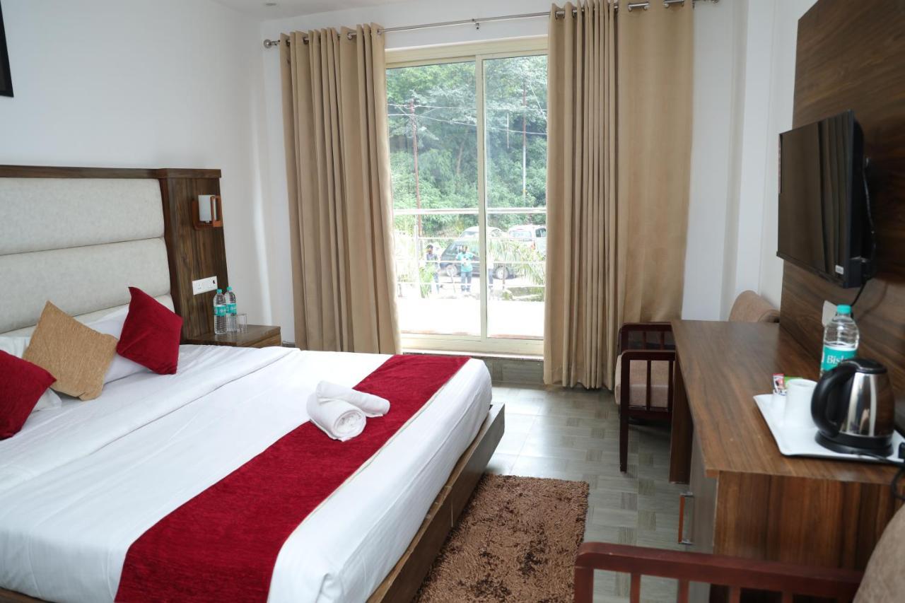 Hotel Cordelia Inn By Devpaga Hotels Pvt Ltd Risikés Kültér fotó