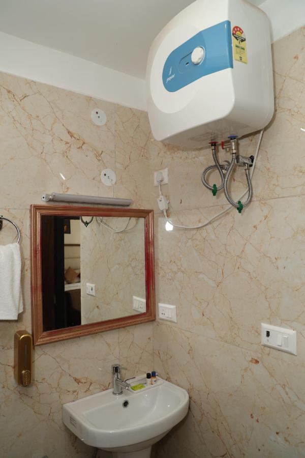 Hotel Cordelia Inn By Devpaga Hotels Pvt Ltd Risikés Kültér fotó